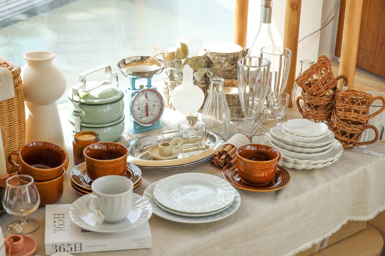 어나더우드 스토어