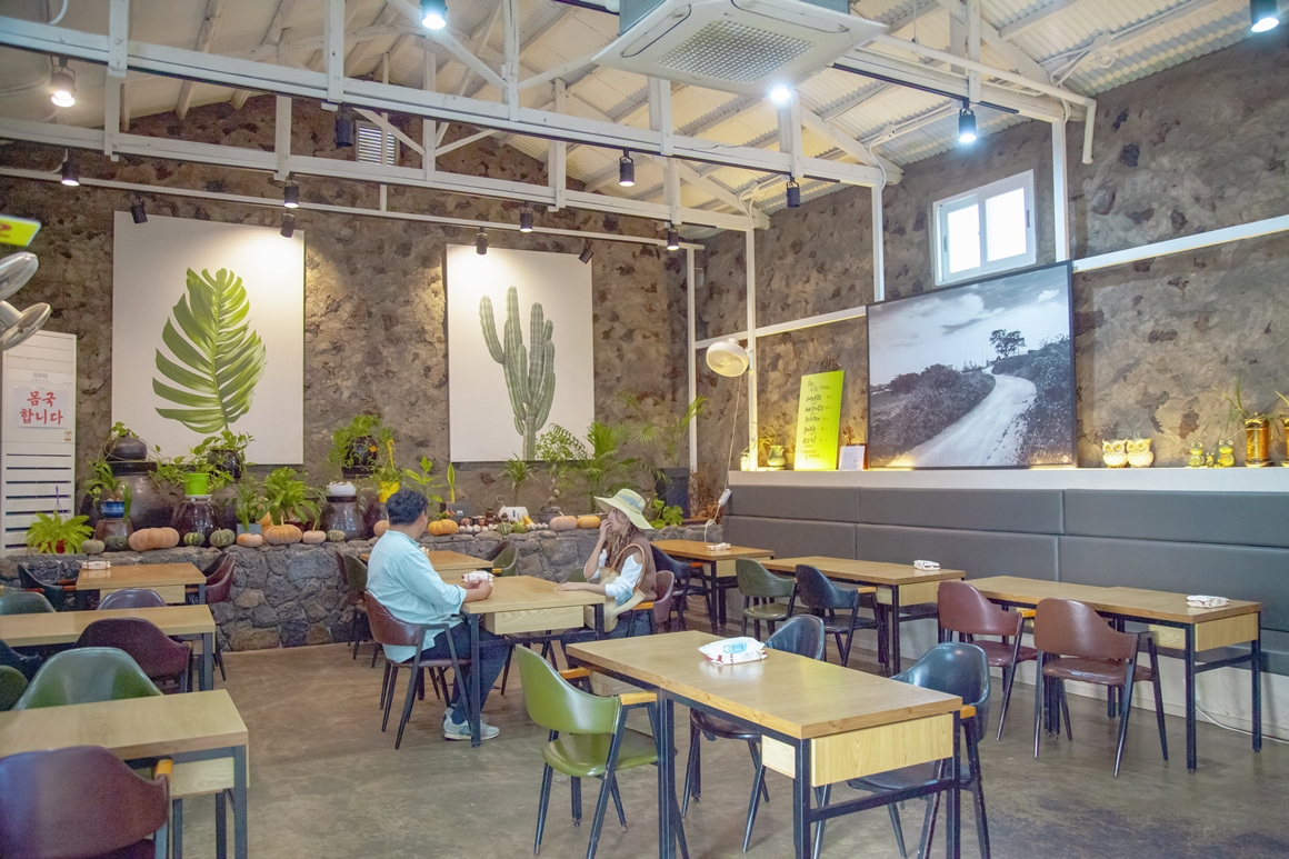 지금 가장 제주스런 <제주 밭담길>