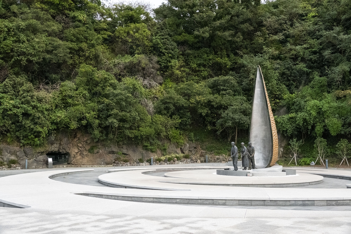 과거를 지나 현재를 마주하다 <인사이트 in 제주>