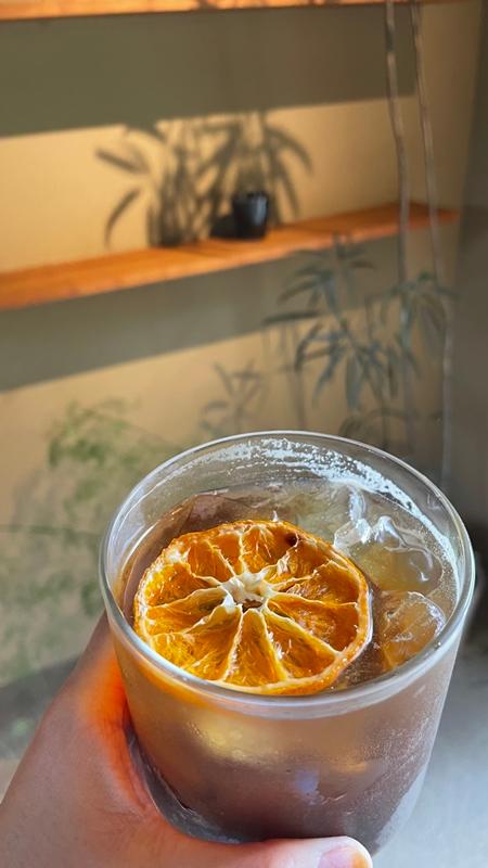 사진 스폿을 가진 카페 Best 3  <사진 스폿을 가진 카페>