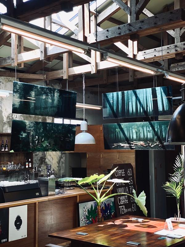 사진 스폿을 가진 카페 Best 3  <사진 스폿을 가진 카페>