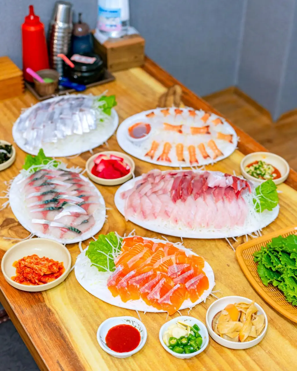 Dongmun Olle Fisheries (동문올레수산 동문시장 본점)