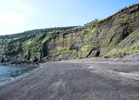 松嶽山陣地洞窟