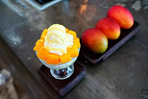 먹쿠슬낭여행자카페 사진