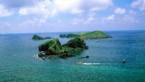 An island of secrets and a geopark created by a volcano <Chagwido Island and Suwolbong Peak > 대표이미지