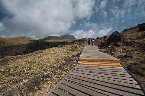 윗세오름(웃세오름)