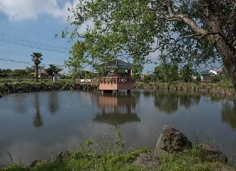 Nammunjimot Pond