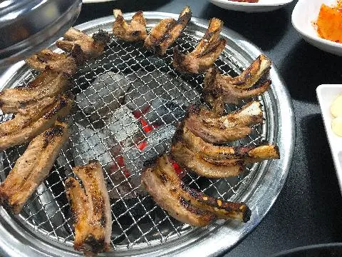 돼지촌 사진