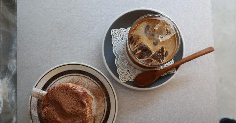 A sip or slurp of hot coffee: Noteworthy cafes for autumn 대표이미지