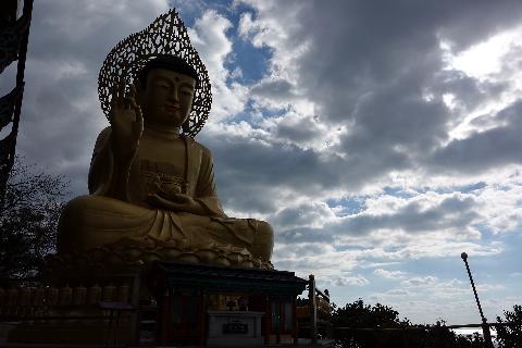 산방굴사