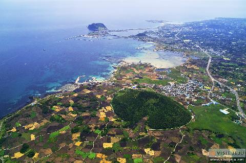 Lots to see everywhere: “Jongdal-ri” <Town at the end of Jeju> 대표이미지