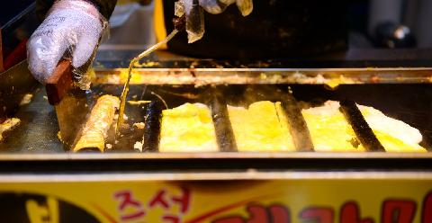 지금 핫한 이곳 <동문재래시장 야시장을 즐기는 다섯 가지 방법>