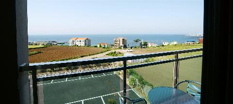 발코니에서 바라보는 오션뷰가 너무좋은곳
제주여행시 아껴두는 숙소
알려지지 않았음 하는 바램