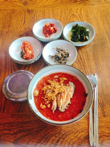 성게물회가 진짜 짱맛인 도두해녀의 집!<br>한번 먹으면 계속 생각나는 맛이에요~
