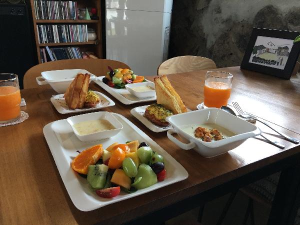 아직도 기억남는 화려한 조식