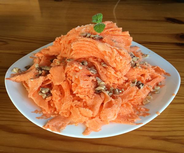제주도는 당근이 맛있다는 얘기를 들어서<br>꼭 당근케익이랑 당근빙수를 먹어봐야겠다고 <br>찾아간 카페동네 <br>당근빙수 내 인생빙수를 찾음!