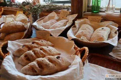 The Baker House 대표이미지