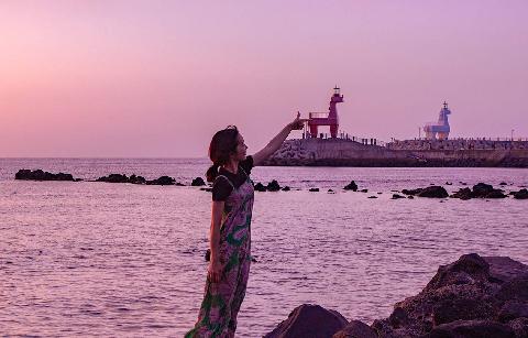 夏日济州，记录灿烂的刹那瞬间 《能够拍出人生最美照片的济州海边拍摄点》 대표이미지