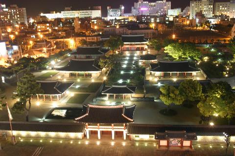 Jejumok-Gwana Government Office at Night and Small Concert 대표이미지