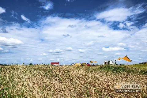 Enjoy a unique camping experience in Fantastic Jeju! Top 5 Jeju beach camping sites 대표이미지