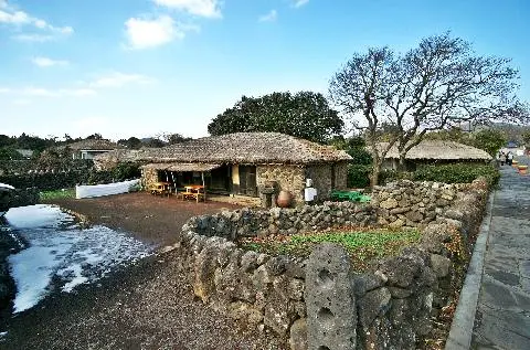 Explore Traditional Living on Jeju 대표이미지