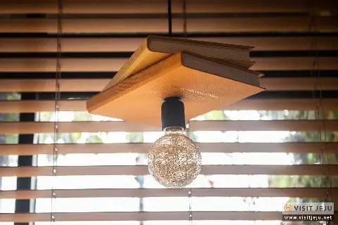 다정함과 따뜻함을 품은 책 공간 <꼬닥꼬닥 가을 책방 산책> 대표이미지