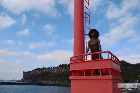 따뜻하게 제주의 바다를 비추는 등대 대표이미지