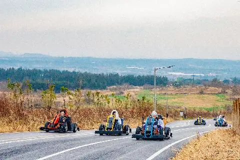 Jeju Adventures at Sea, on Land, and in the Sky 대표이미지