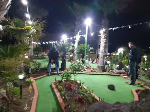 마로니에 미니골프카페