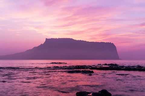 Six Sites for an Unforgettable Journey on Jeju’s East Coast 대표이미지