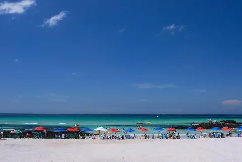 Gwakji Gwamul Beach 대표이미지