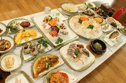 강해일횟집 사진