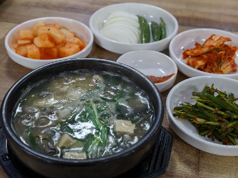 김명자굴국밥(성산점) 대표이미지