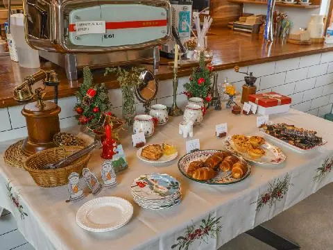 너와의 첫여행 대표이미지