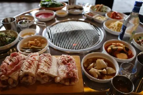돈이랑 정육점식당 사진