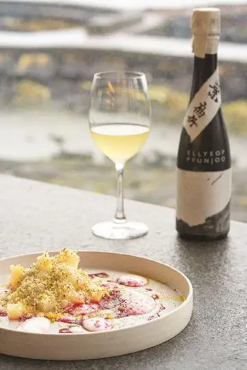 넘은봄 대표이미지