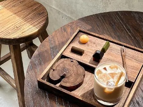 독서와 여유를 함께 즐길 수 있는 <제주 카페 추천 5> 대표이미지