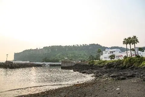 泉水峭壁 대표이미지