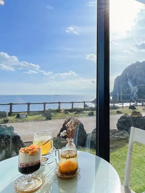 Cafe The Light 대표이미지