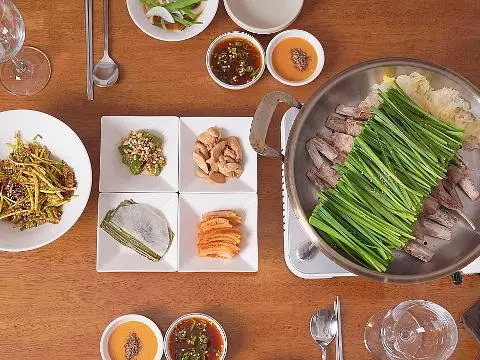 목민 사진