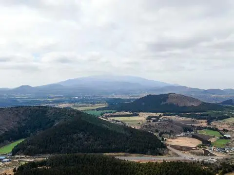 Geomun Oreum Volcanic Cone (UNESCO Natural World Heritage Site) 대표이미지