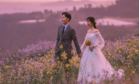 자연 속 로맨틱한 순간을 담다! 제주에서 사랑을 기록하다 <제주 웨딩스냅> 대표이미지